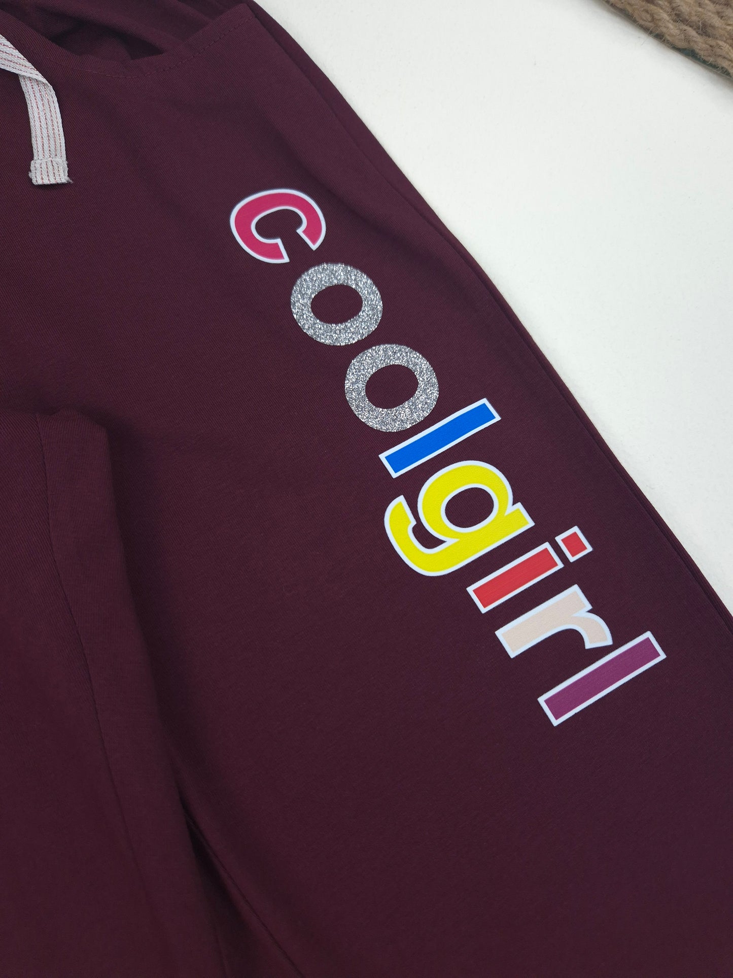 D9008 - Coolgirl