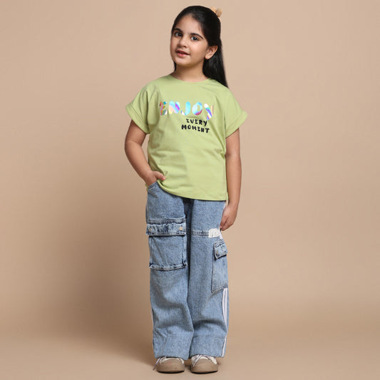 YB-17 GIRL'S CROP TOP